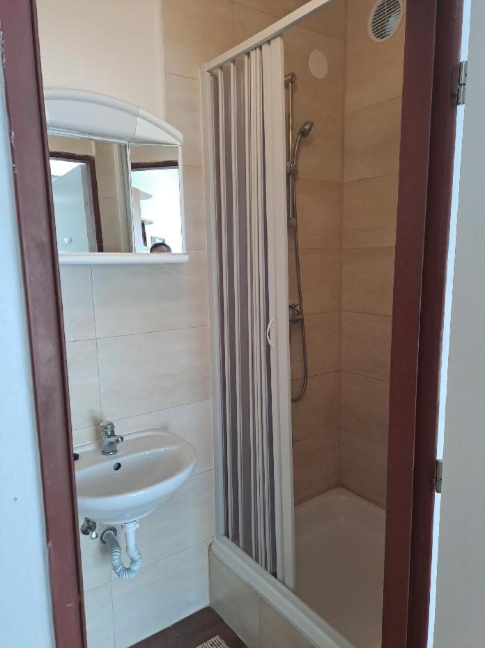Apartman S Terasou Olomouc Ngoại thất bức ảnh